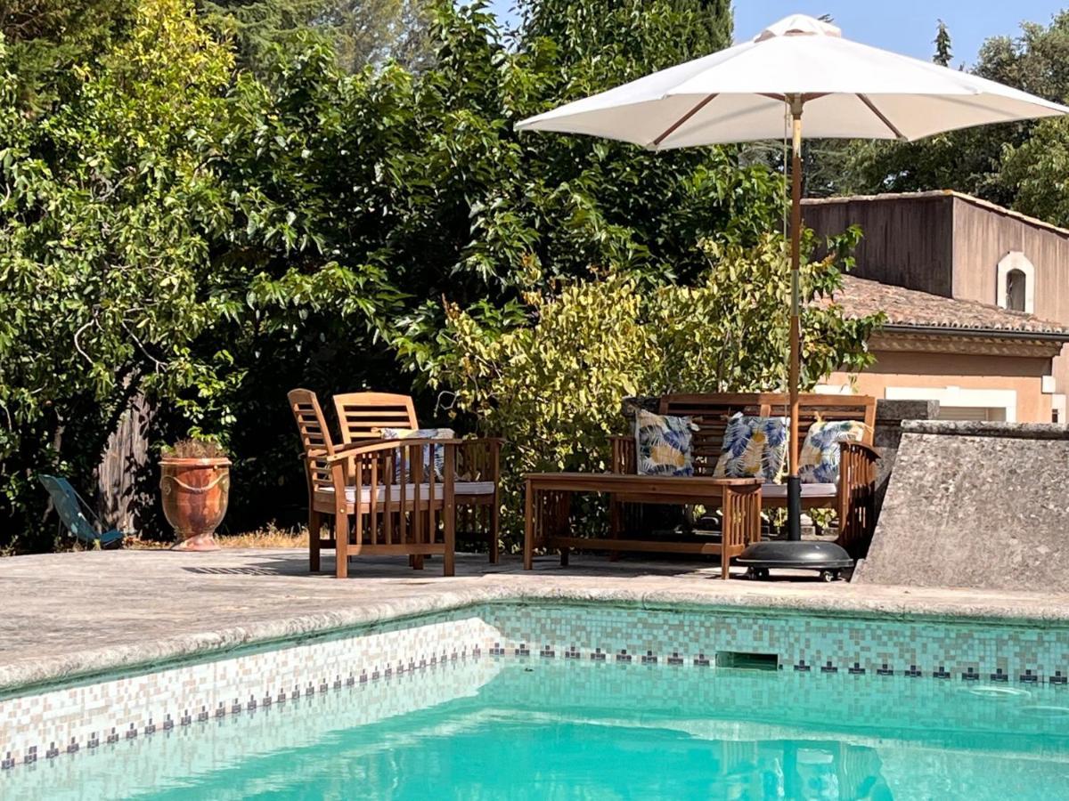 Maisonnette Independante Avec Jardin/Patio นีมส์ ภายนอก รูปภาพ