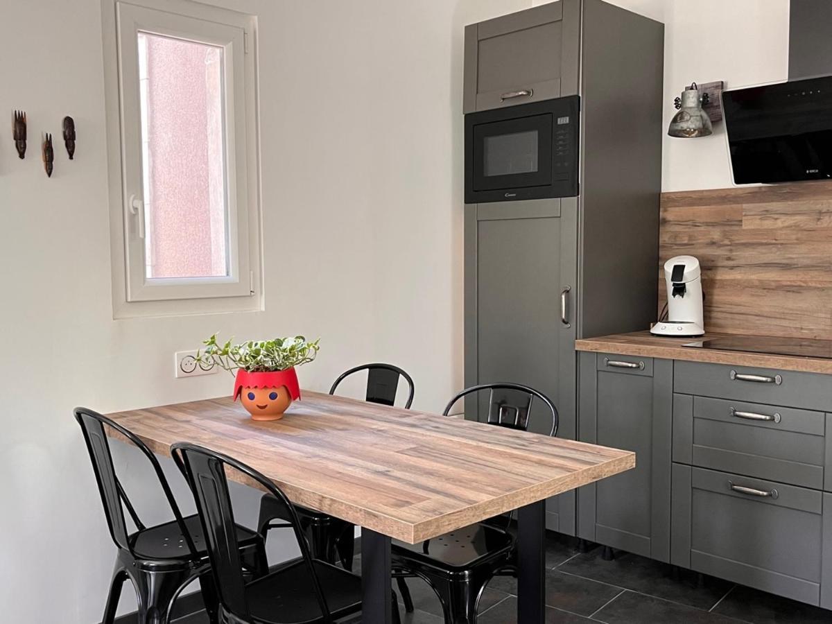 Maisonnette Independante Avec Jardin/Patio นีมส์ ภายนอก รูปภาพ